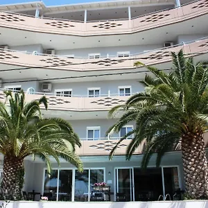 2* Ξενοδοχείο καριάτις